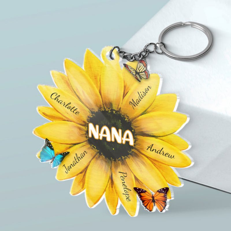 Personalized sunflower keychain